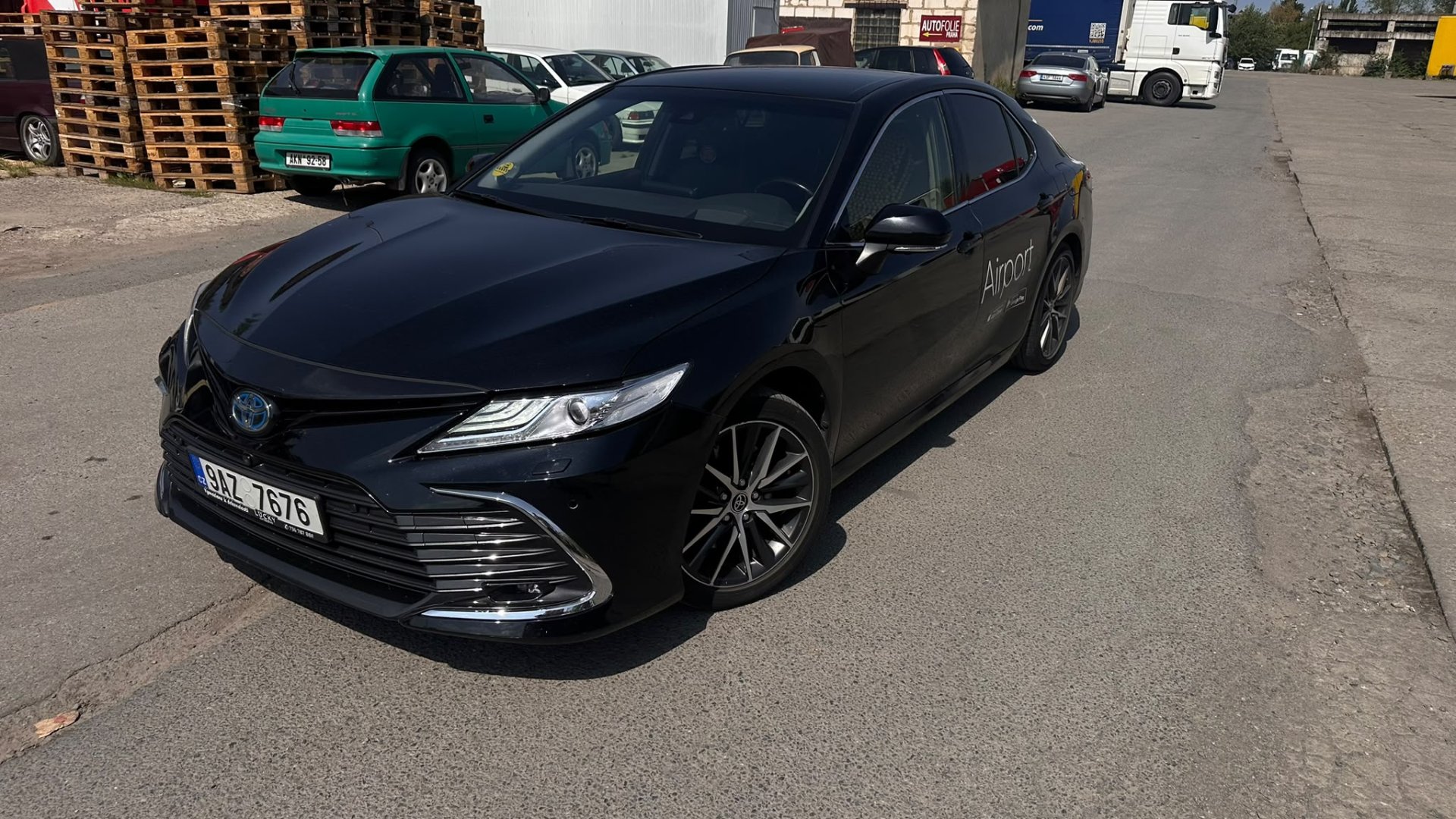 TOYOTA CAMRY